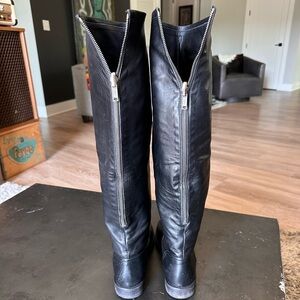 Vero Cuico soft leather full zip back boots